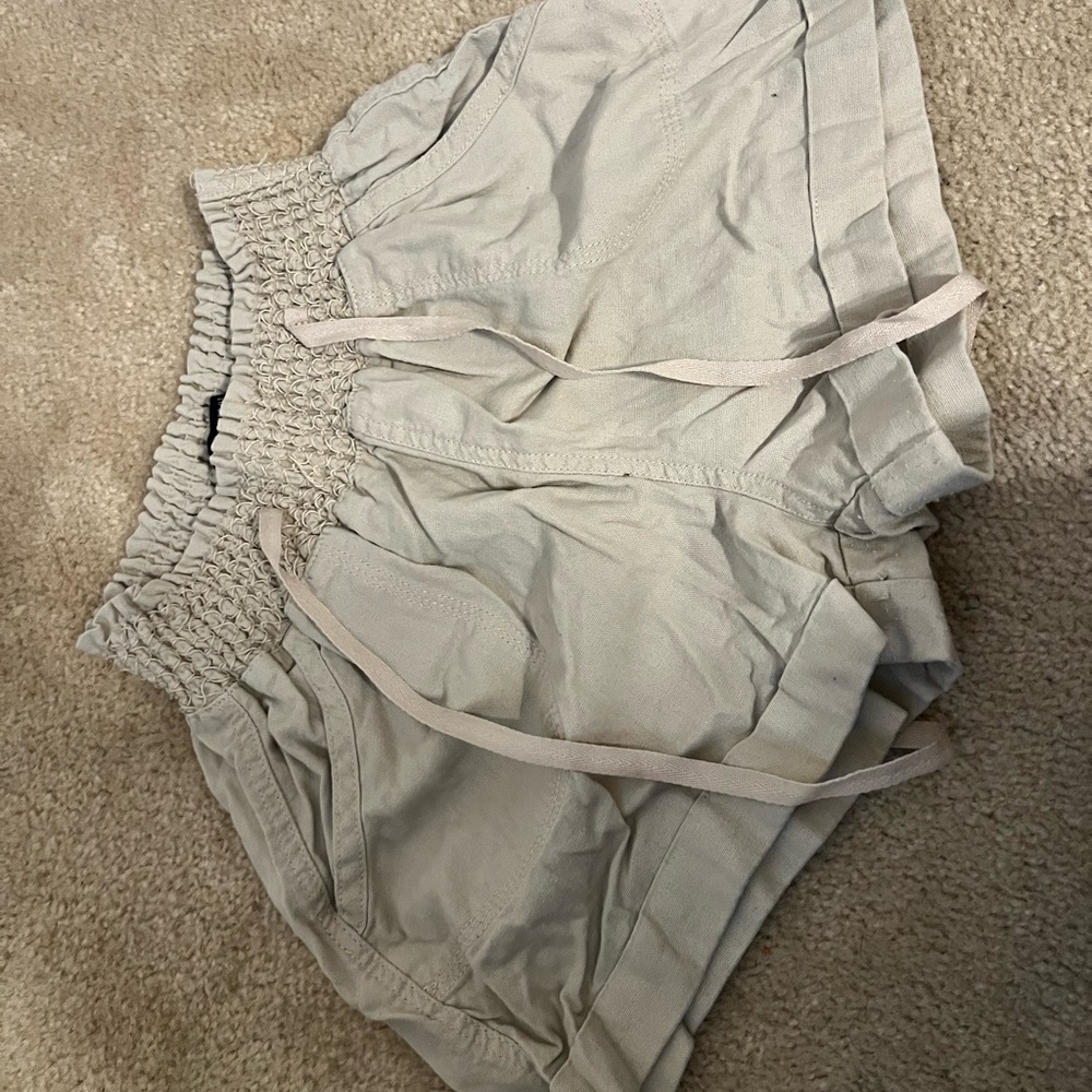 Forever 21 - Picture 2 of 6